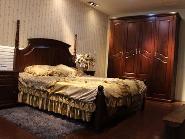 三伏天里如何保養(yǎng)實(shí)木家具?