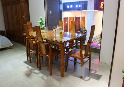 實(shí)木餐桌系列